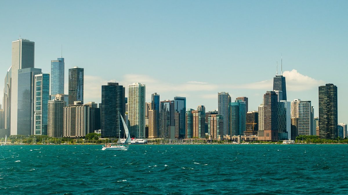 Chicago skyline from Lake Michigan, Illinois ESA guide